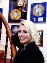 The worldwide Kim Wilde discography